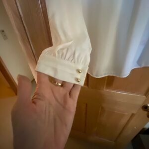 White House Black Market - ivory blouse - size 14 New Condition